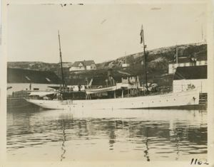Image of Strathcona of the Grenfell Mission at dock